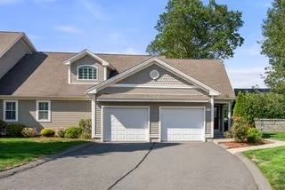 517 Ideal Lane 401, Ludlow, MA 01056