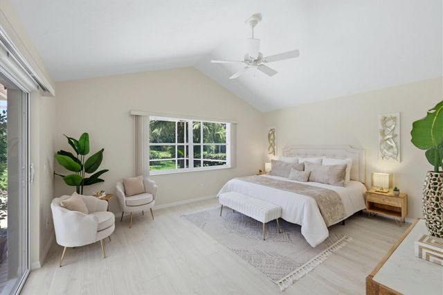 8006 BOBCAT CIRCLE, Sarasota, FL 34238