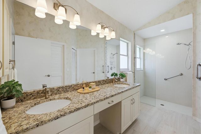 8006 BOBCAT CIRCLE, Sarasota, FL 34238