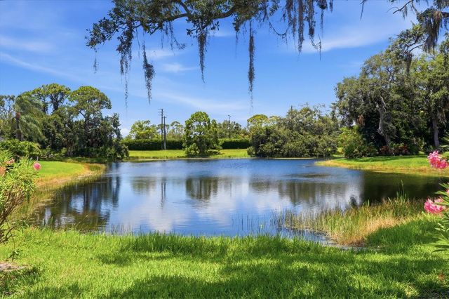 8006 BOBCAT CIRCLE, Sarasota, FL 34238