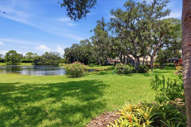 8006 BOBCAT CIRCLE, Sarasota, FL 34238
