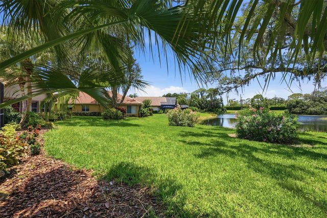 8006 BOBCAT CIRCLE, Sarasota, FL 34238