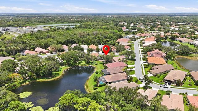 8006 BOBCAT CIRCLE, Sarasota, FL 34238