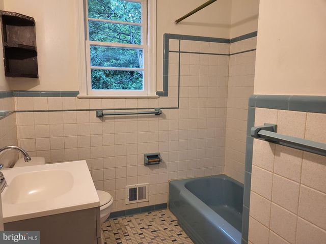 5900 ARBROATH DR, Clinton, MD 20735