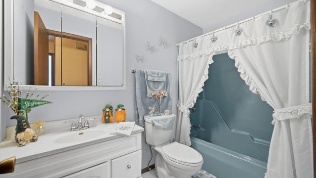 3237 Atlanta Court, Portage, IN 46368