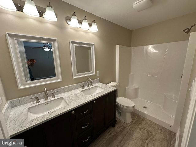 210 BEAVER TRL, Winchester, VA 22602