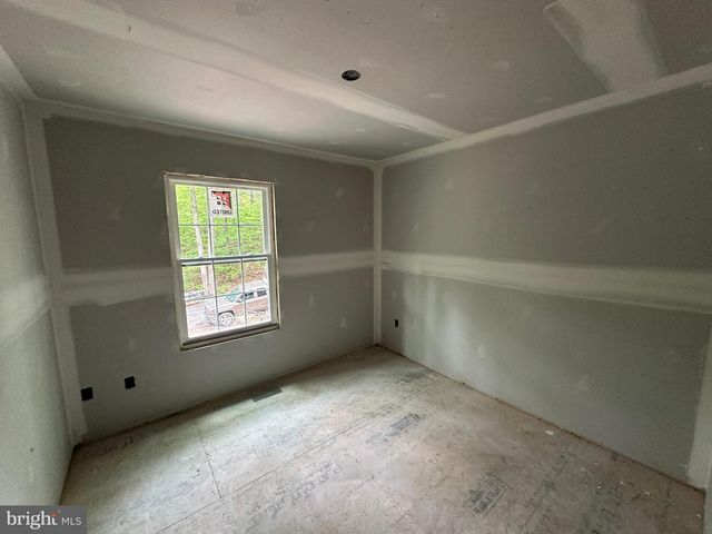 210 BEAVER TRL, Winchester, VA 22602