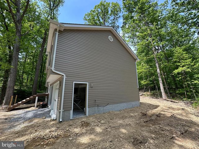 210 BEAVER TRL, Winchester, VA 22602