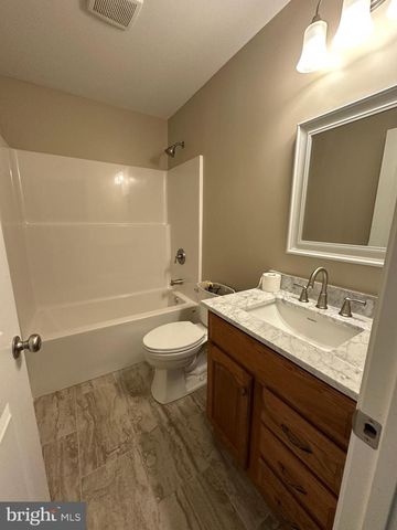 210 BEAVER TRL, Winchester, VA 22602