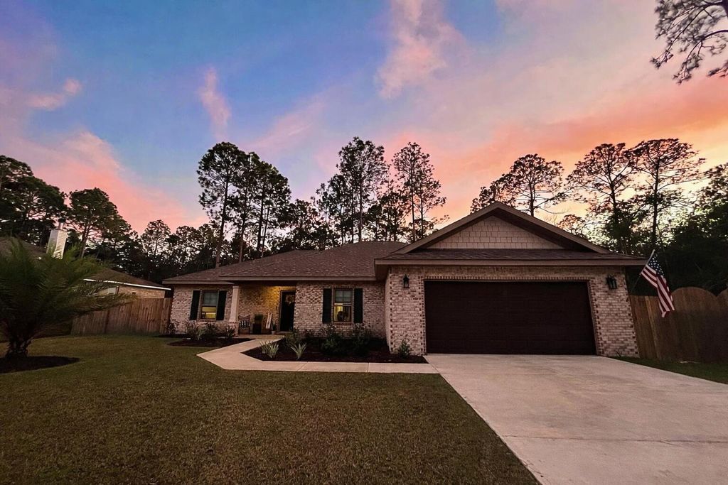 7133 Leisure Street, Navarre, FL 32566