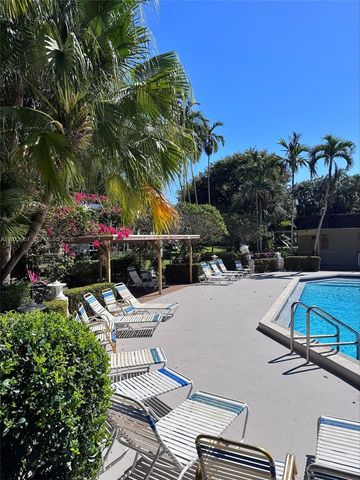 5171 W Oakland Park Blvd 309, Lauderdale Lakes, FL 33313