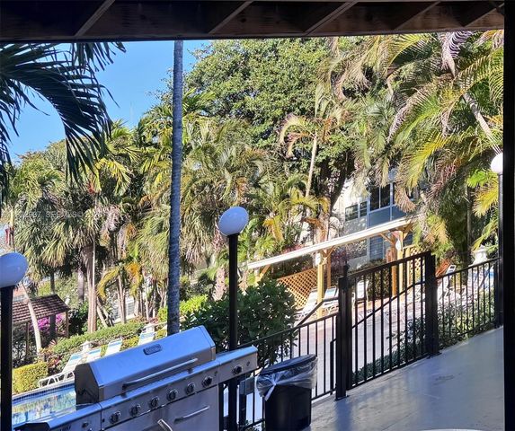 5171 W Oakland Park Blvd 309, Lauderdale Lakes, FL 33313