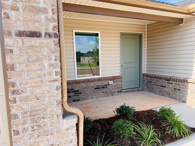 604 Hillsboro Drive, Noble, OK 73068