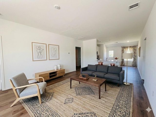 604 Hillsboro Drive, Noble, OK 73068