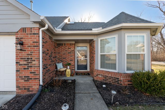 5834 Cross Bridge Circle, Plainfield, IN 46168