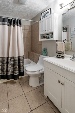 5834 Cross Bridge Circle, Plainfield, IN 46168