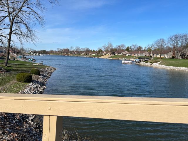 5834 Cross Bridge Circle, Plainfield, IN 46168