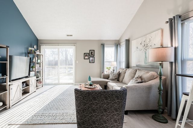 5834 Cross Bridge Circle, Plainfield, IN 46168