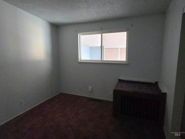1979 Sherry Dr, Twin Falls, ID 83301