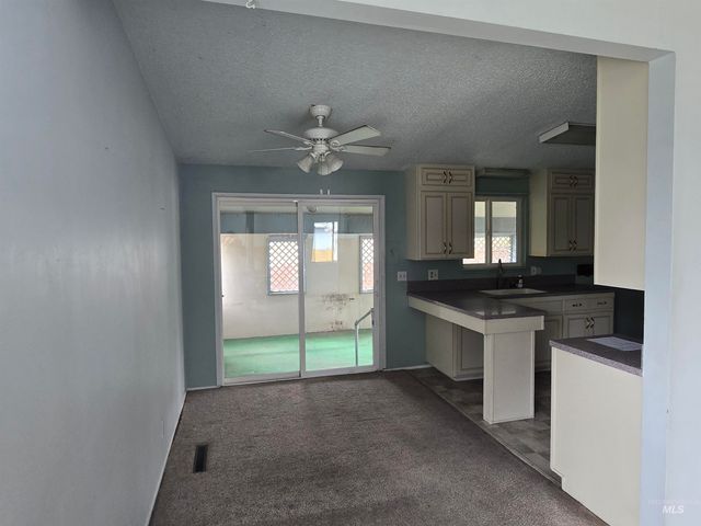 1979 Sherry Dr, Twin Falls, ID 83301