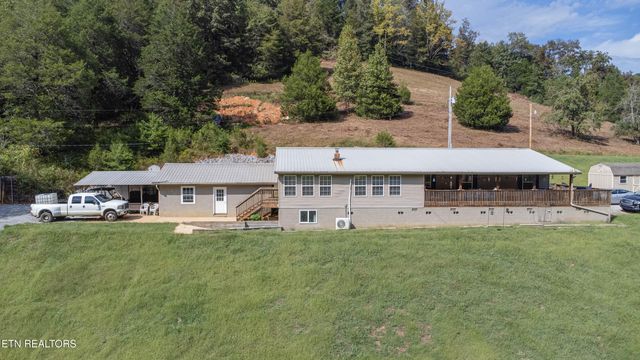 1418 Gulley River Rd, Harrogate, TN 37752