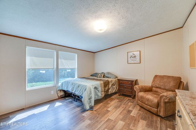 1418 Gulley River Rd, Harrogate, TN 37752