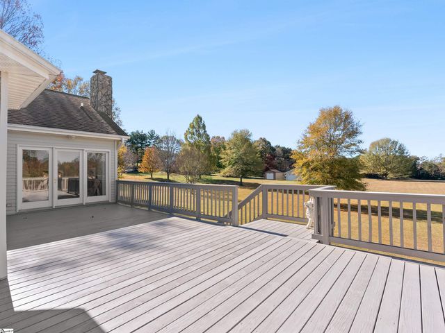 5981 Highway 357, Campobello, SC 29322