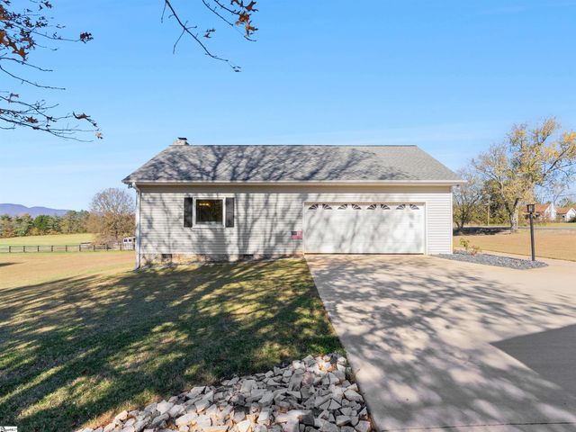 5981 Highway 357, Campobello, SC 29322