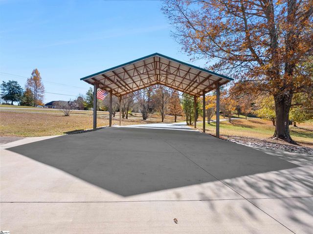 5981 Highway 357, Campobello, SC 29322