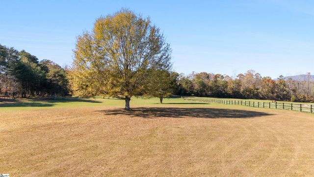 5981 Highway 357, Campobello, SC 29322