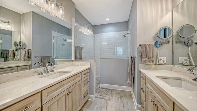 10016 LAKE WALES CIRCLE, Sarasota, FL 34241