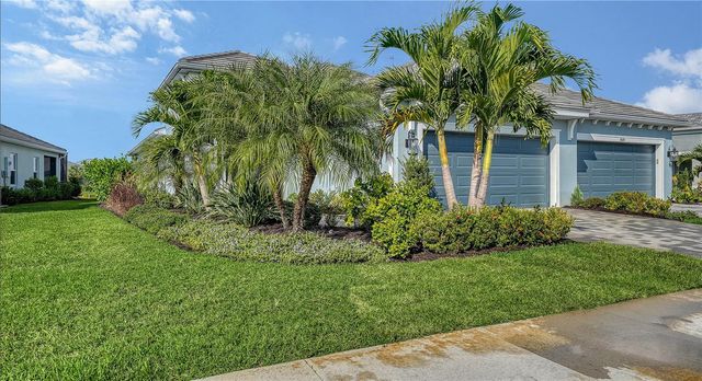10016 LAKE WALES CIRCLE, Sarasota, FL 34241