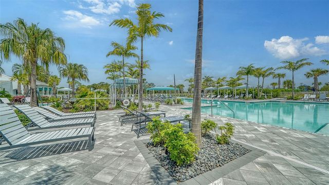 10016 LAKE WALES CIRCLE, Sarasota, FL 34241