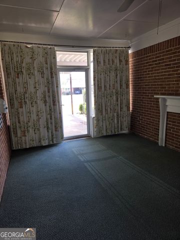 101 Skyline Drive, Barnesville, GA 30204