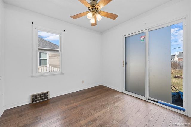 1047 22nd Street, Wyandotte, MI 48192