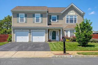 90 Evesboro Lane, Freehold, NJ 07728