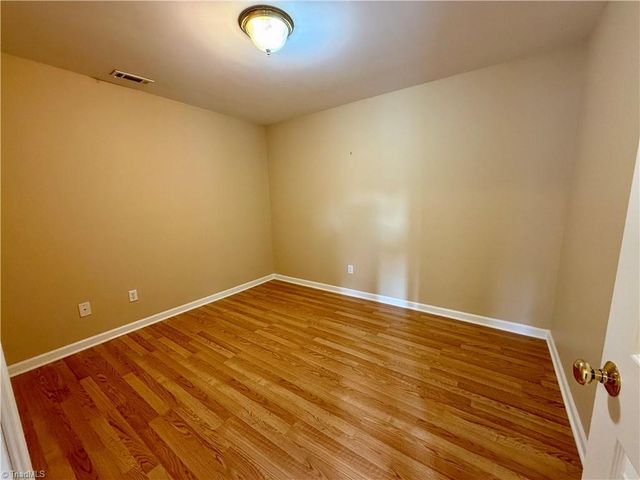 2418 Wynbrook Square Court, Winston-salem, NC 27103
