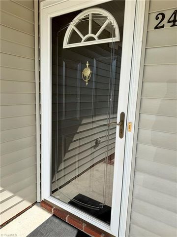 2418 Wynbrook Square Court, Winston-salem, NC 27103