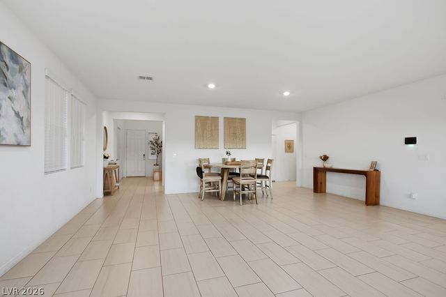 6905 Toll Mountain Street, North Las Vegas, NV 89086