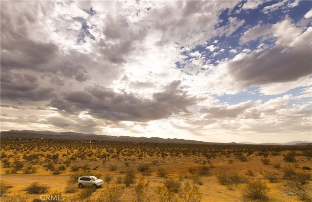 58459 Starlight Mesa Road, Yucca Valley, CA 92284