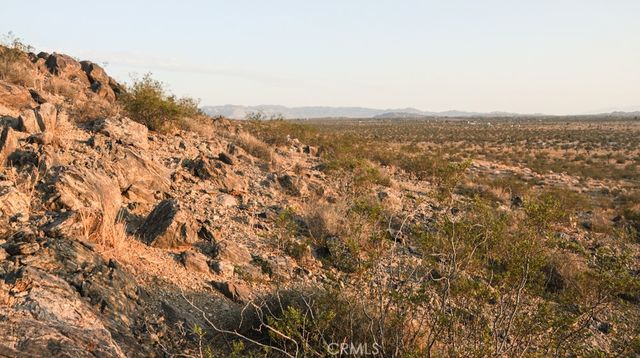 58459 Starlight Mesa Road, Yucca Valley, CA 92284