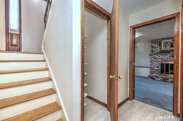 266 Mary Ellen Drive, Milford, CT 06460