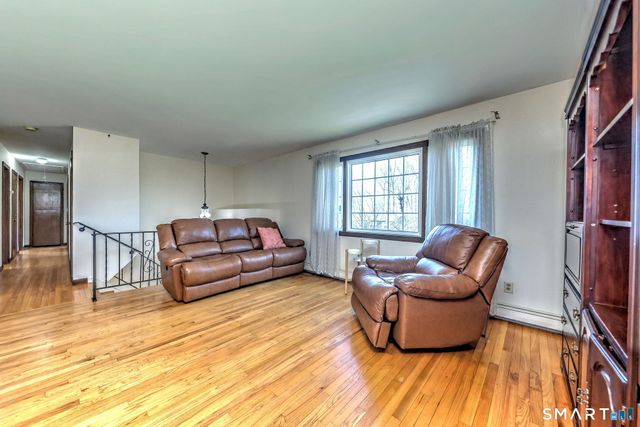 266 Mary Ellen Drive, Milford, CT 06460