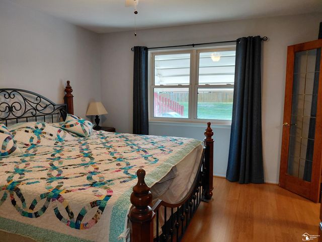 18680 Rudgate Street, Southgate, MI 48195