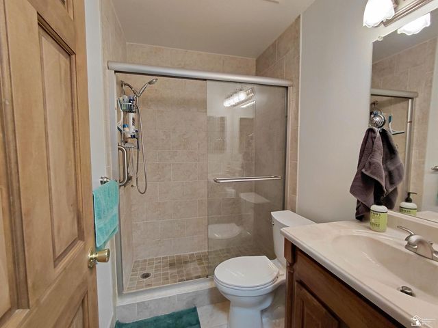 18680 Rudgate Street, Southgate, MI 48195