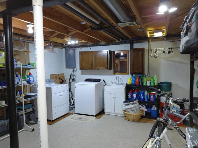 18680 Rudgate Street, Southgate, MI 48195