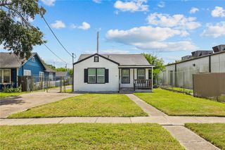 1222 18th St, Corpus Christi, TX 78405