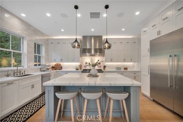 844 14th, Manhattan Beach, CA 90266