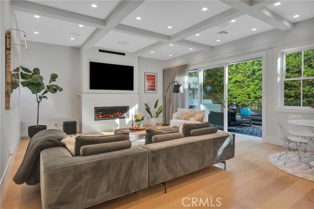 844 14th, Manhattan Beach, CA 90266