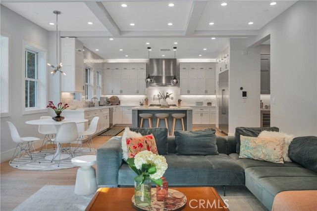 844 14th, Manhattan Beach, CA 90266